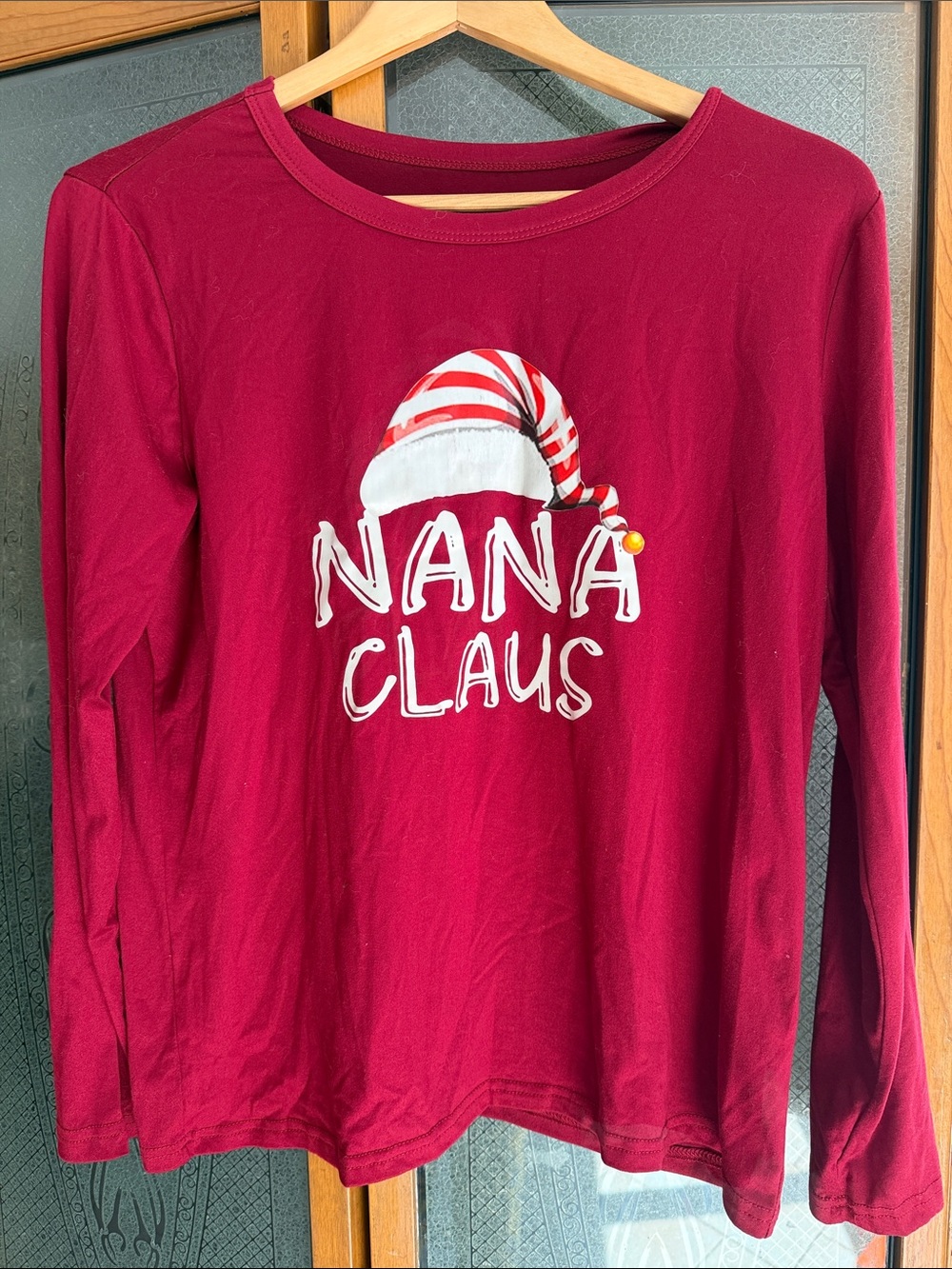 Nana Claus Red Long-Sleeve Top Med